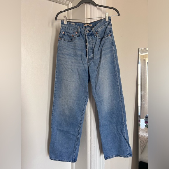 Levis Ribcage Ankle Straight Jeans - Picture 8 of 11